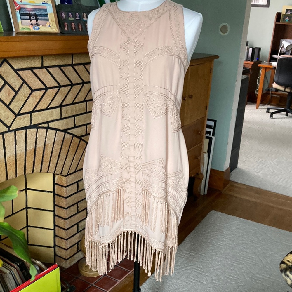 Gorgeous dress!💗